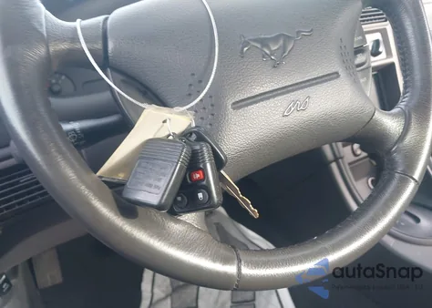 2003 Ford Mustang из США, поврежденный, VIN 1FAFP40423F323327